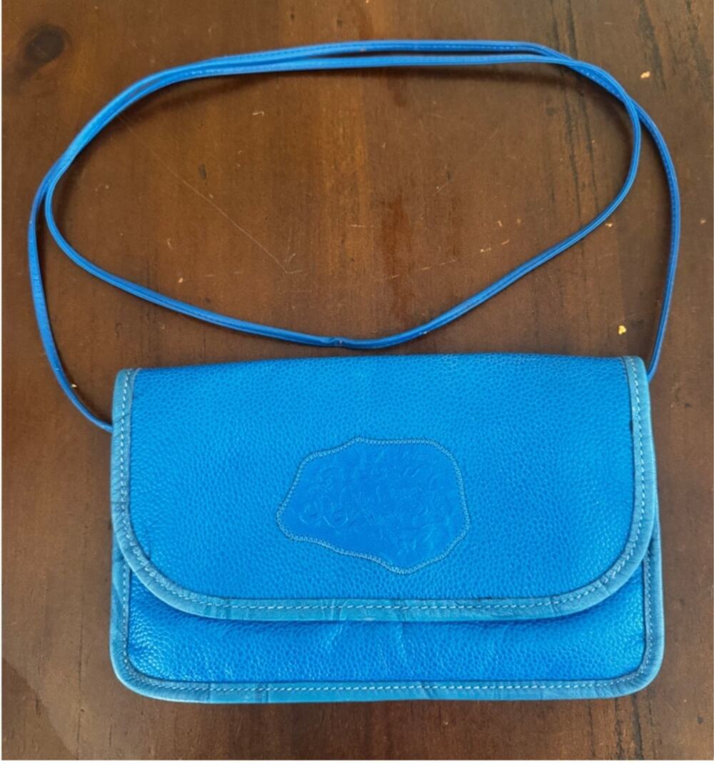 VTG Carlos Falchi Blue Textured Leather Crossbody Bag Pristine Lining